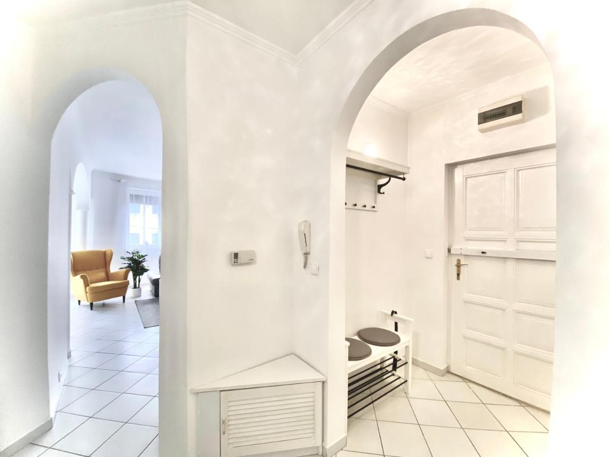 Mirell Apartman Szeged Exterior photo